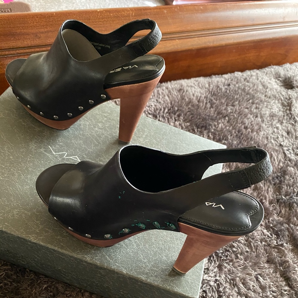 Shoes - Picture 2 of 2